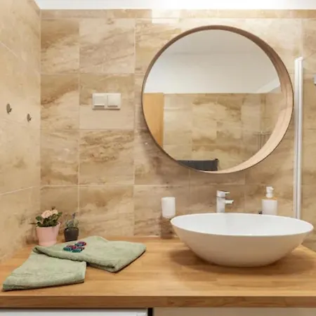 Kazinczy Vibe I 2Br & Freeparking Apartmán *