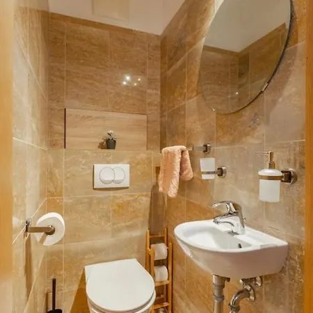 Kazinczy Vibe I 2Br & Freeparking Apartmán *